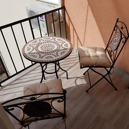 Ancora Anja Apartment